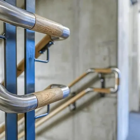 Modern Downtown Διαμέρισμα *